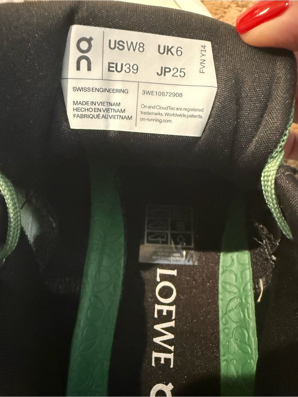 On x Loewe Sneaker - Size 8 - Picture 5 of 8